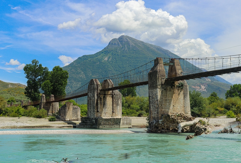 BEÇISHTI BRIDGE