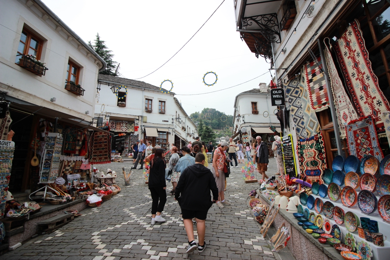 24-Hour Gjirokastër & Lazarat Cultural Experience